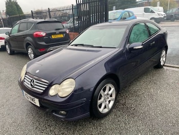Used Mercedes-Benz C-Class 2004 for sale - 76091146: Photo