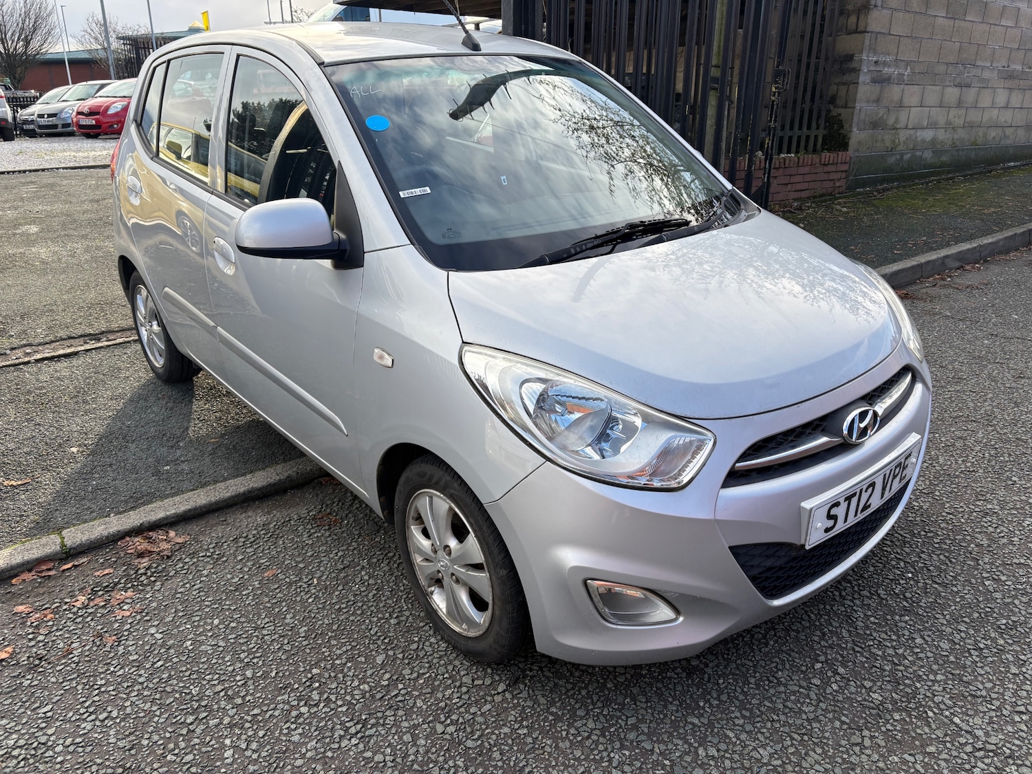 Used Hyundai i10 2012 for sale - 76681540: Photo 1