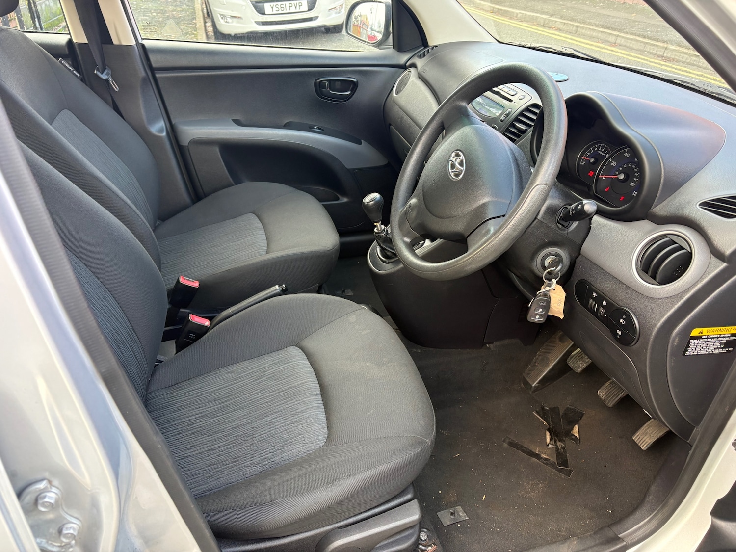 Used Hyundai i10 2012 for sale - 76681540: Photo 10