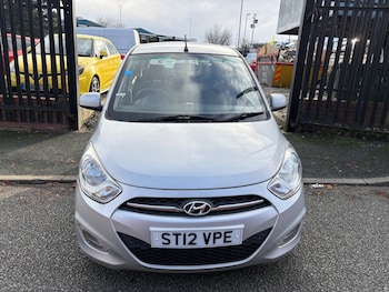 Used Hyundai i10 2012 for sale - 76681540: Photo