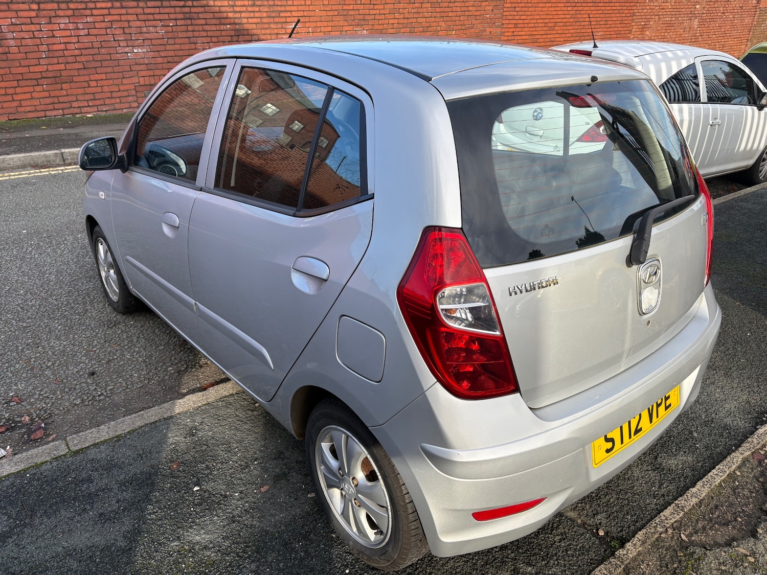 Used Hyundai i10 2012 for sale - 76681540: Photo 5