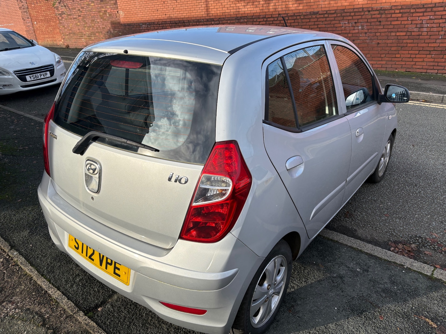 Used Hyundai i10 2012 for sale - 76681540: Photo 7