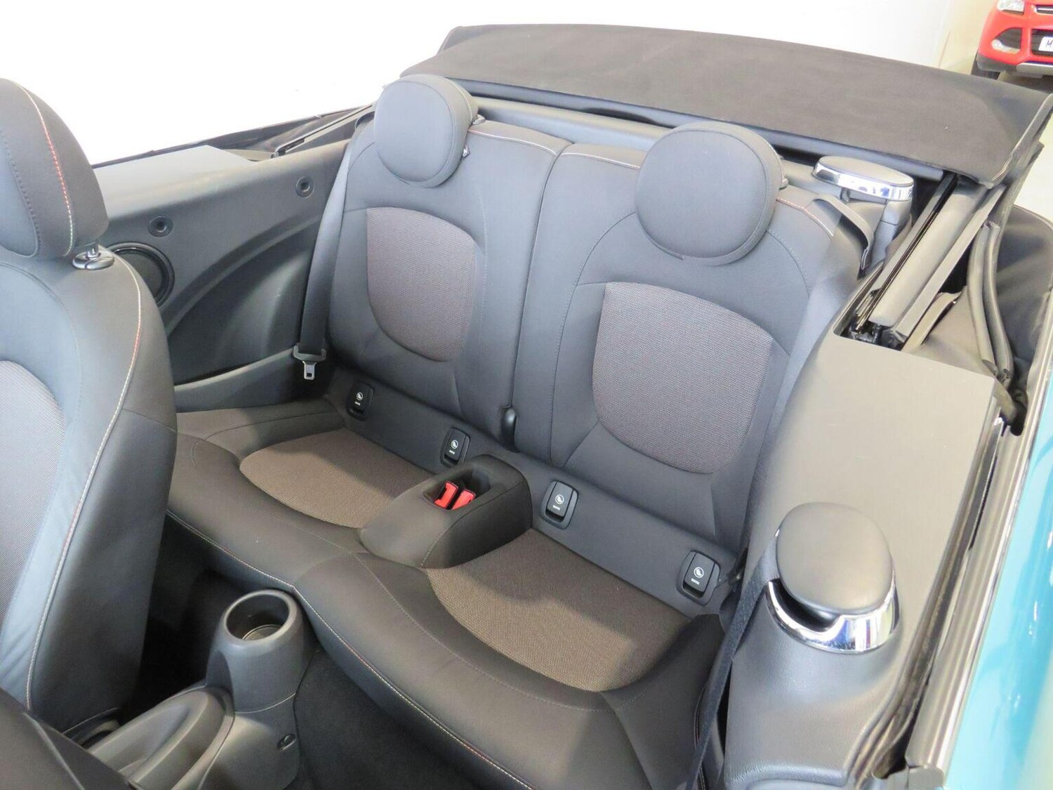 Used MINI Convertible 2016 for sale - 77465631: Photo 15