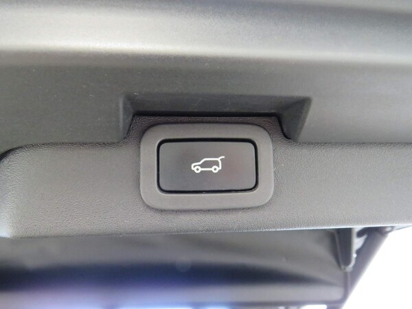 Used Land Rover Discovery 2017 for sale - 71677859: Photo 18