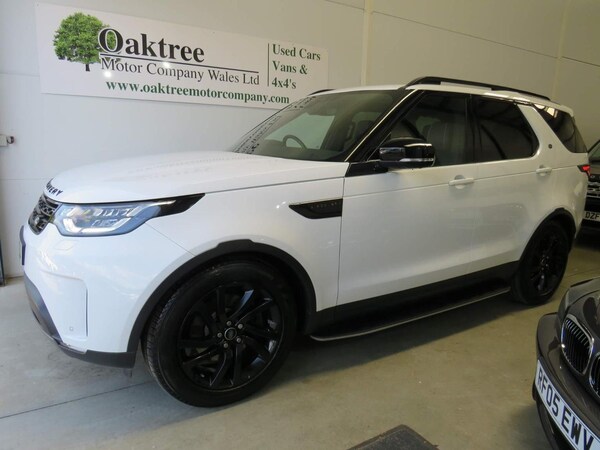 Used Land Rover Discovery 2017 for sale - 71677859: Photo 1