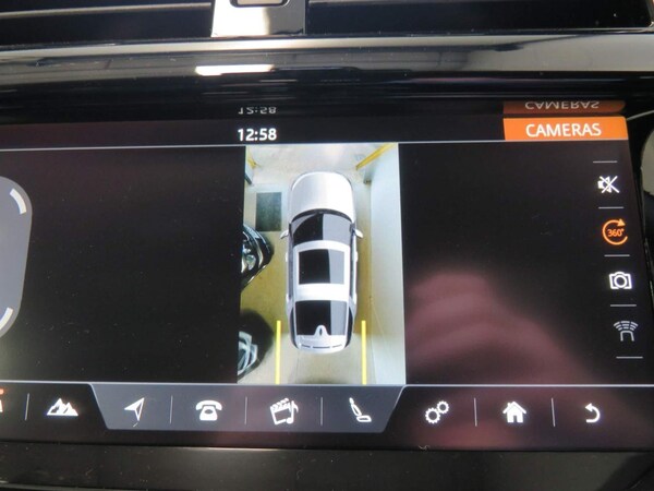 Used Land Rover Discovery 2017 for sale - 71677859: Photo 25