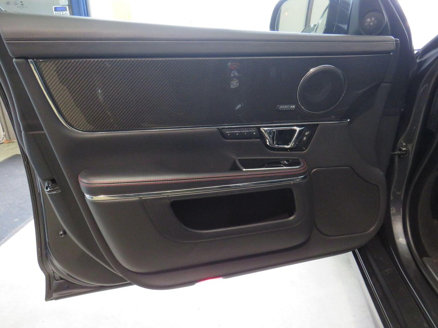 Used Jaguar XJ 2017 for sale - 77735782: Photo 17