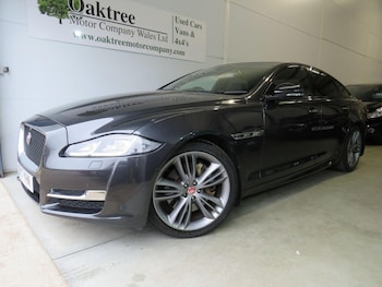 Used Jaguar XJ 2017 for sale - 77735782: Photo