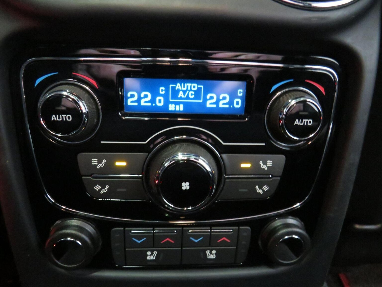 Used Jaguar XJ 2017 for sale - 77735782: Photo 29