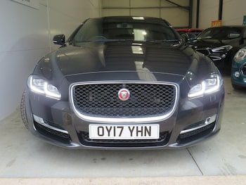 Used Jaguar XJ 2017 for sale - 77735782: Photo