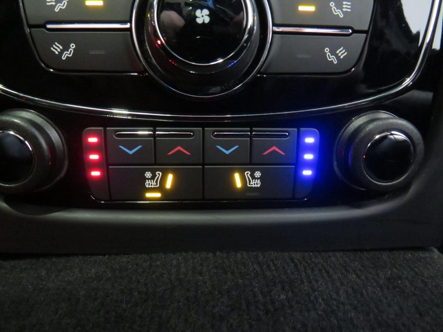 Used Jaguar XJ 2017 for sale - 77735782: Photo 30