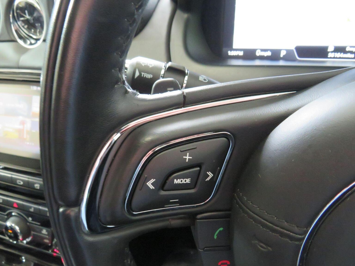 Used Jaguar XJ 2017 for sale - 77735782: Photo 40