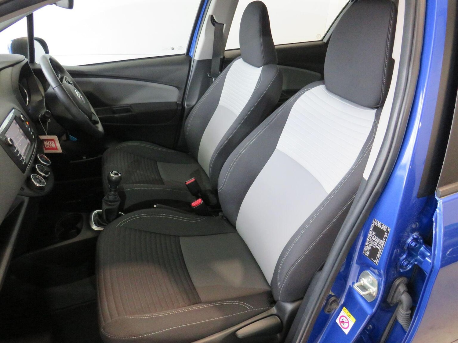 Used Toyota Yaris 2019 for sale - 77438488: Photo 10