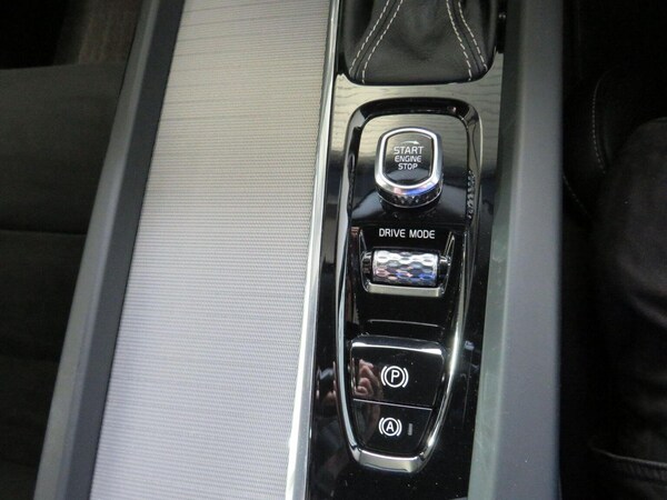 Used Volvo XC60 2018 for sale - 75667998: Photo 14