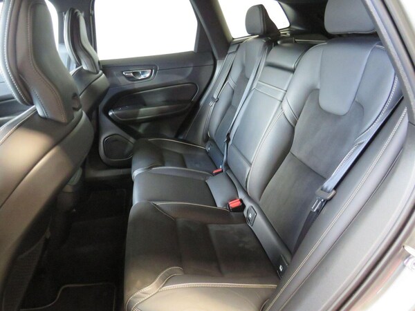 Used Volvo XC60 2018 for sale - 75667998: Photo 9