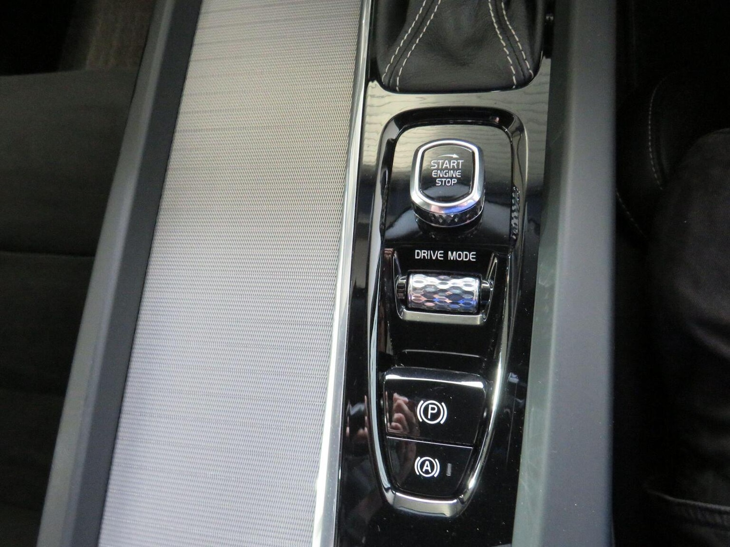 Used Volvo XC60 2018 for sale - 76769322: Photo 14