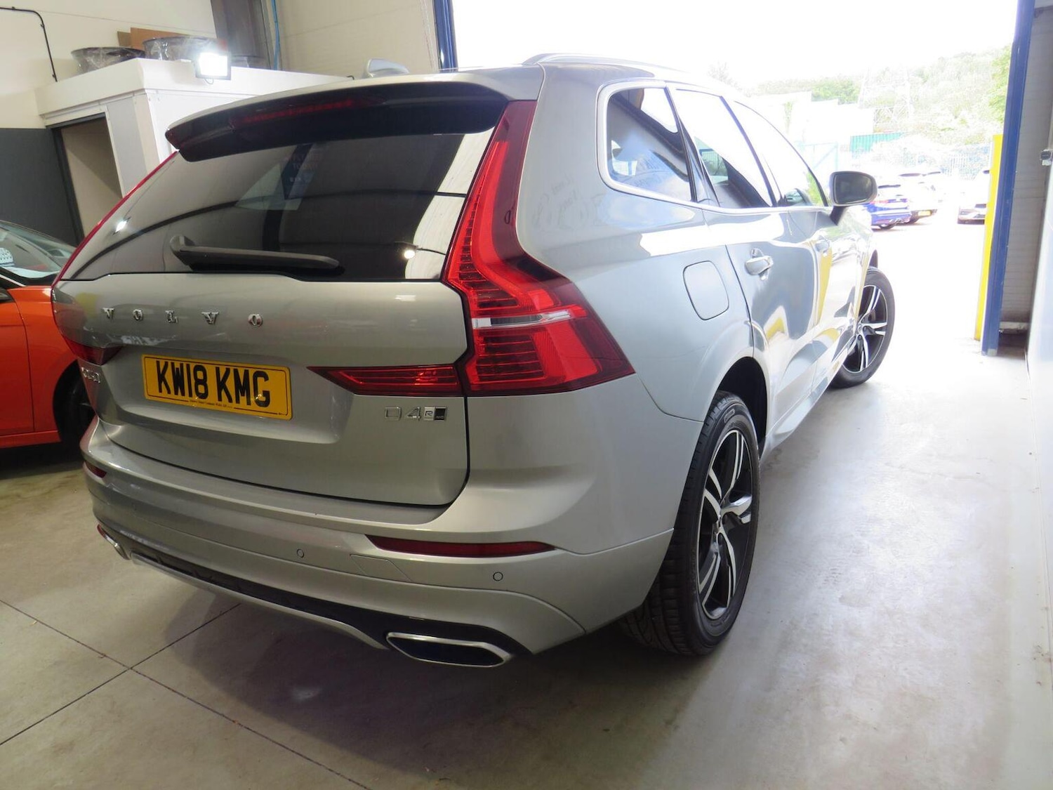 Used Volvo XC60 2018 for sale - 76769322: Photo 8