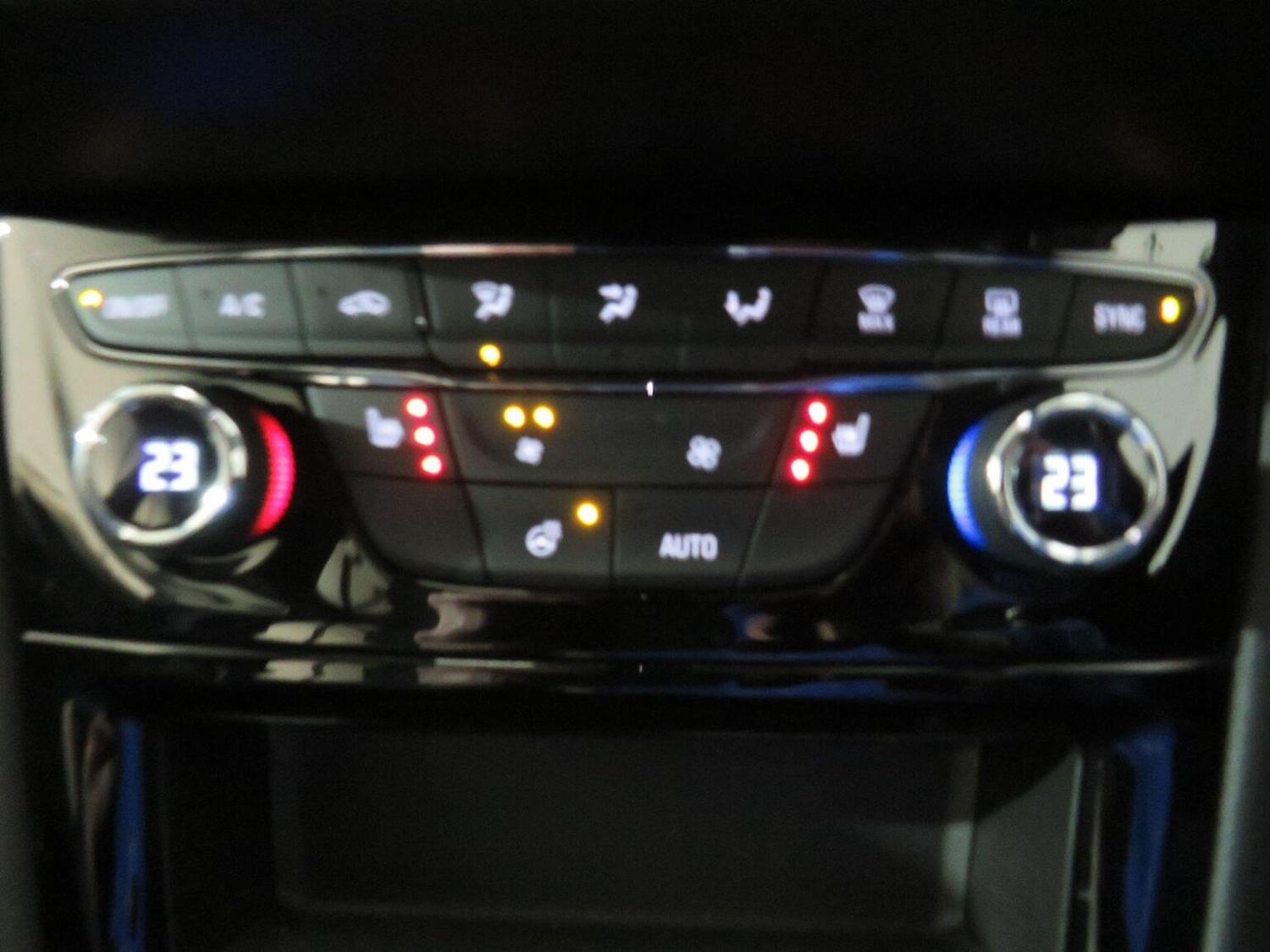 Used Vauxhall Astra 2019 for sale - 76951042: Photo 19