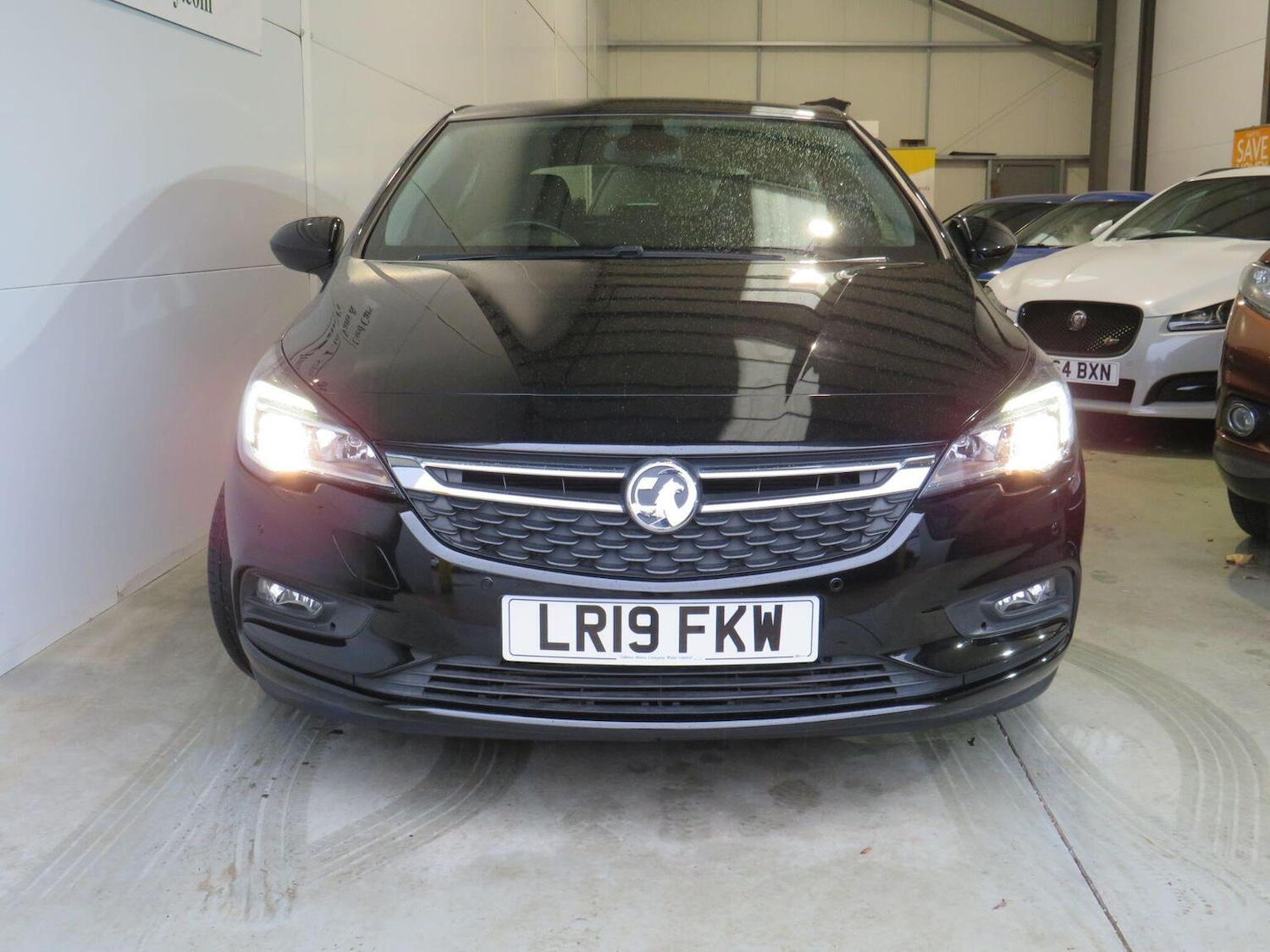 Used Vauxhall Astra 2019 for sale - 76951042: Photo 2