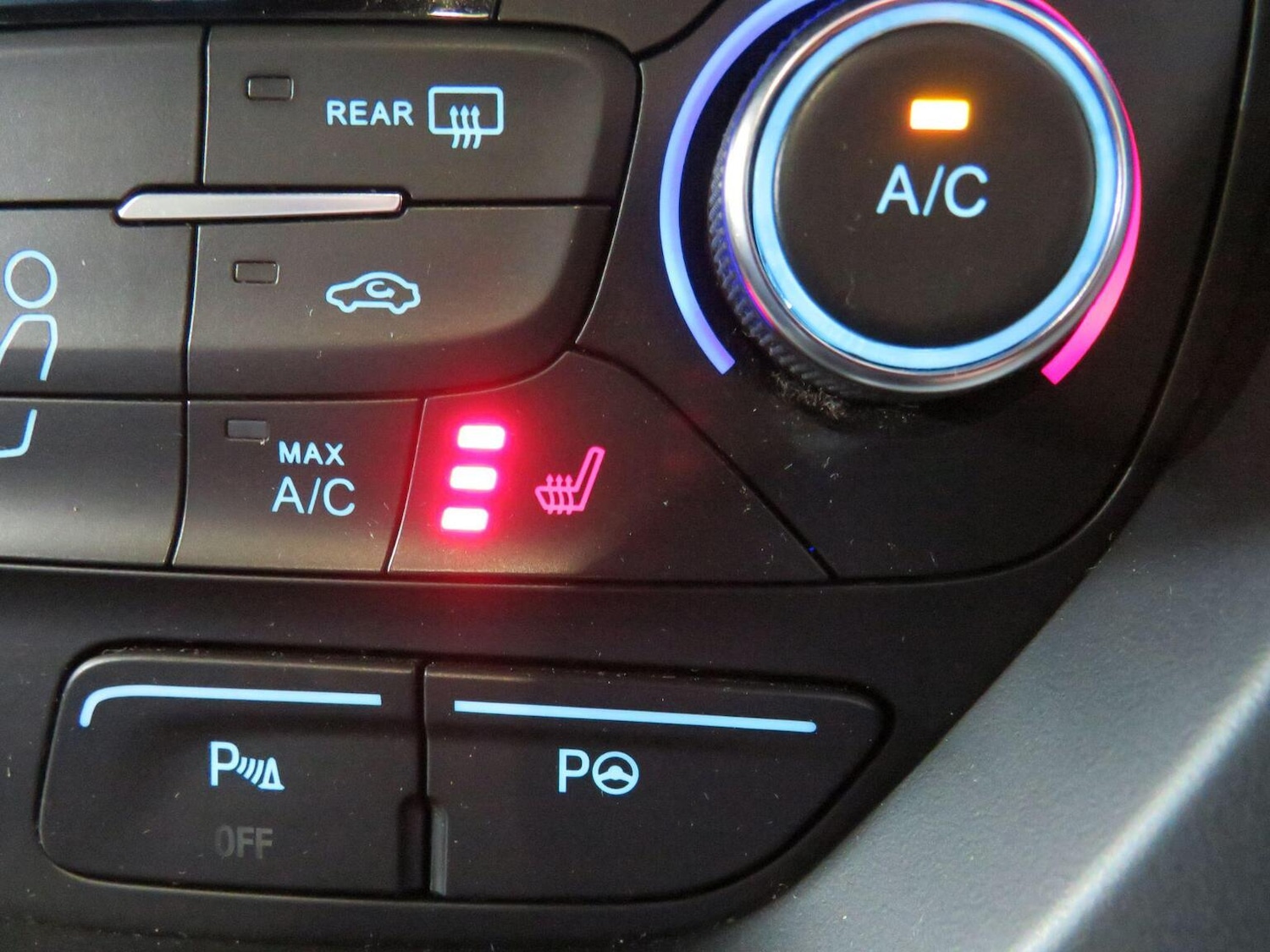 Used Ford Kuga 2018 for sale - 76376876: Photo 24