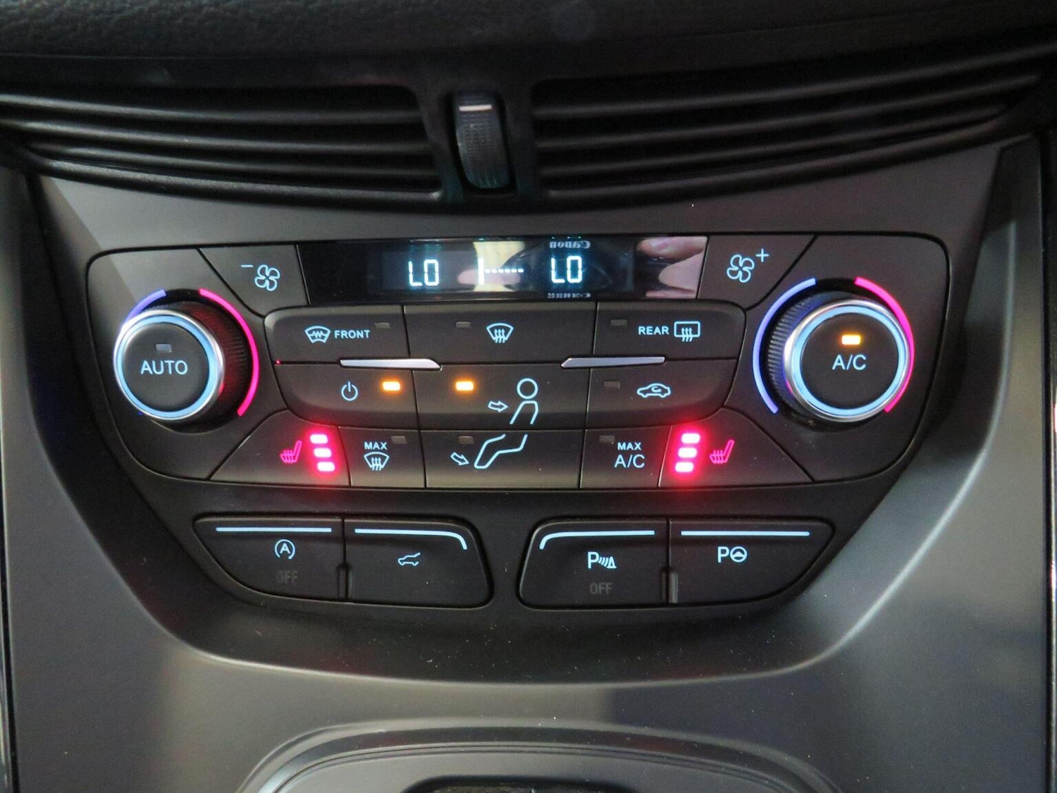 Used Ford Kuga 2018 for sale - 76376876: Photo 25