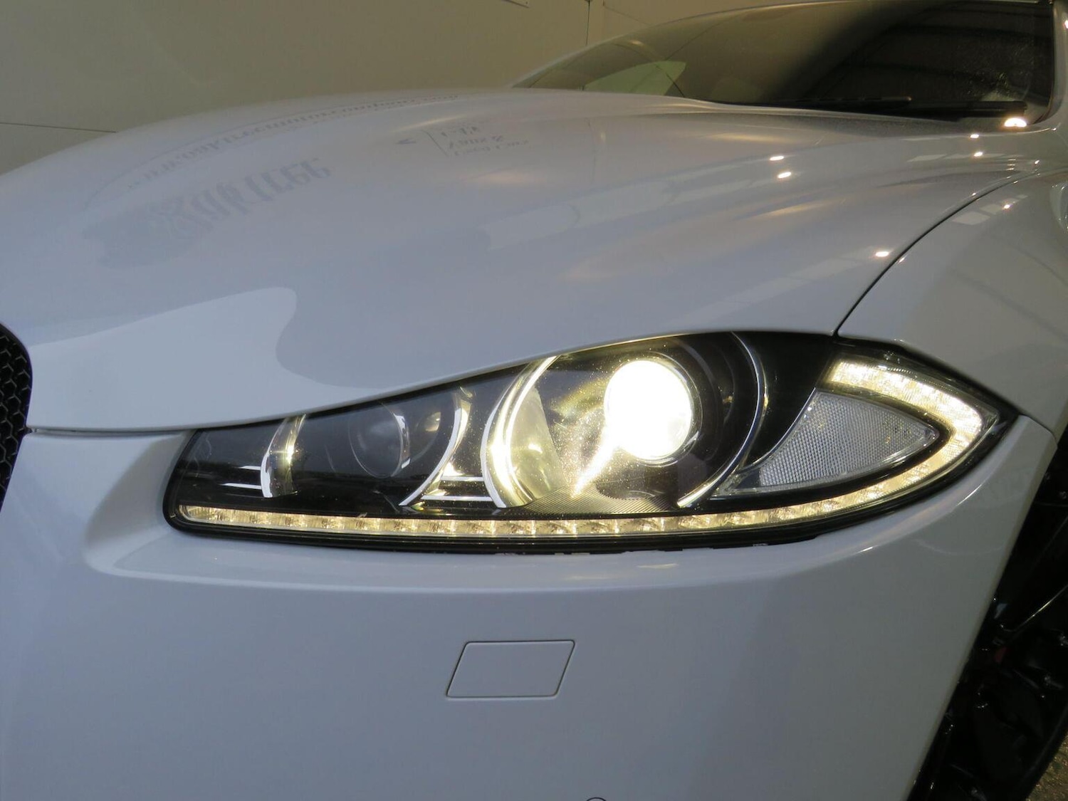 Used Jaguar XF 2014 for sale - 76725690: Photo 10
