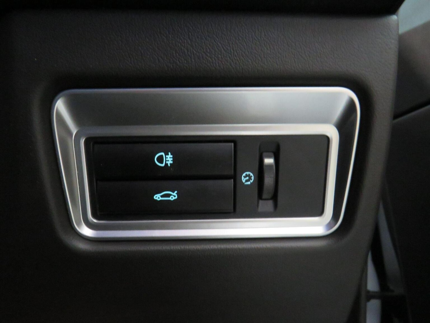 Used Jaguar XF 2014 for sale - 76725690: Photo 35