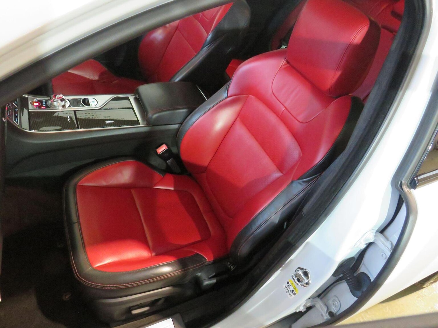 Used Jaguar XF 2014 for sale - 76725690: Photo 41