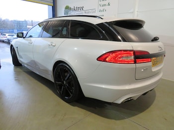 Used Jaguar XF 2014 for sale - 76725690: Photo