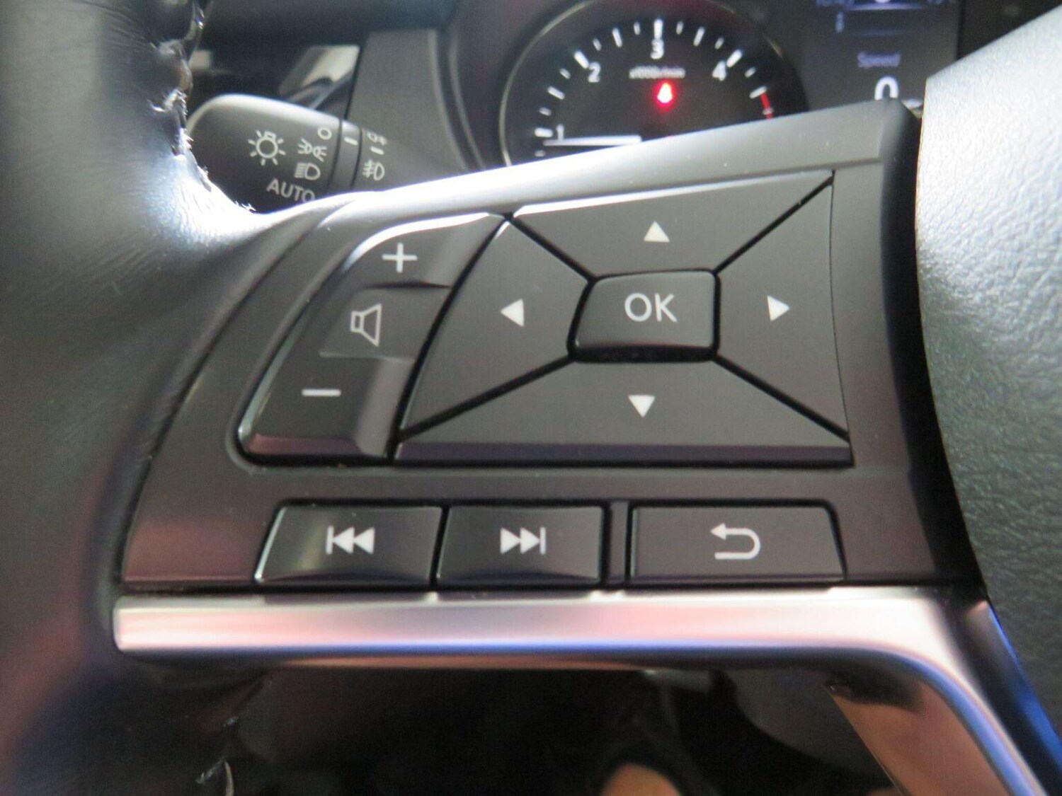 Used Nissan X-Trail 2019 for sale - 76128875: Photo 29