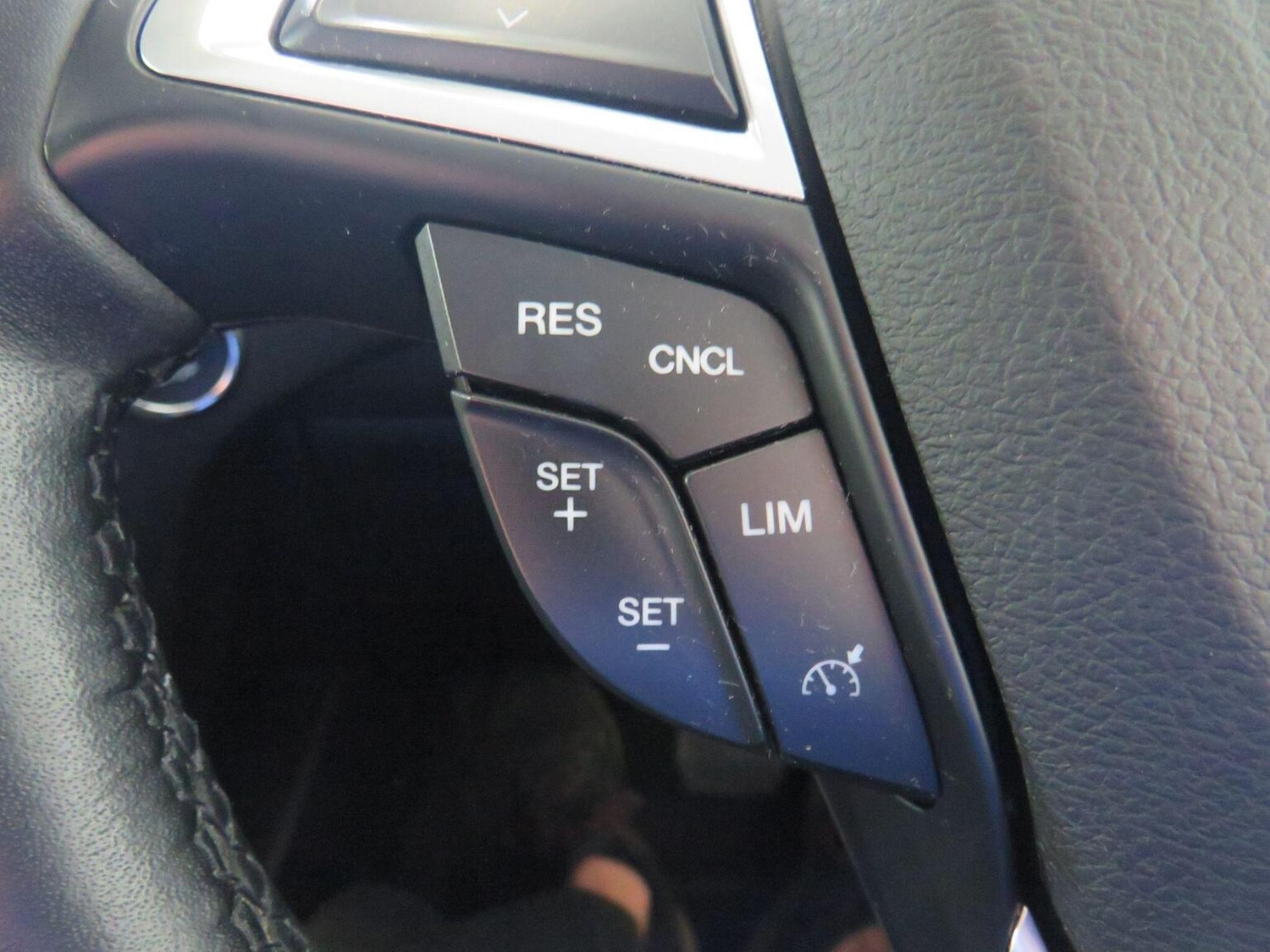 Used Ford S-Max 2019 for sale - 77668522: Photo 25