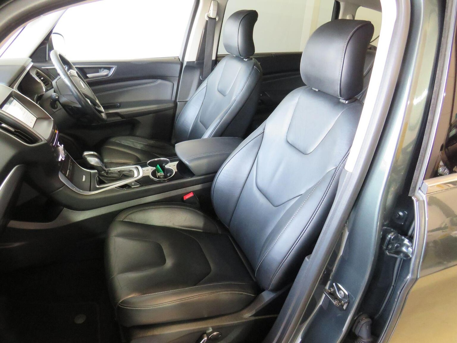 Used Ford S-Max 2017 for sale - 77977150: Photo 11