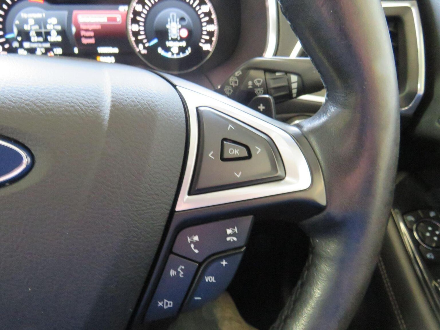 Used Ford S-Max 2017 for sale - 77977150: Photo 33