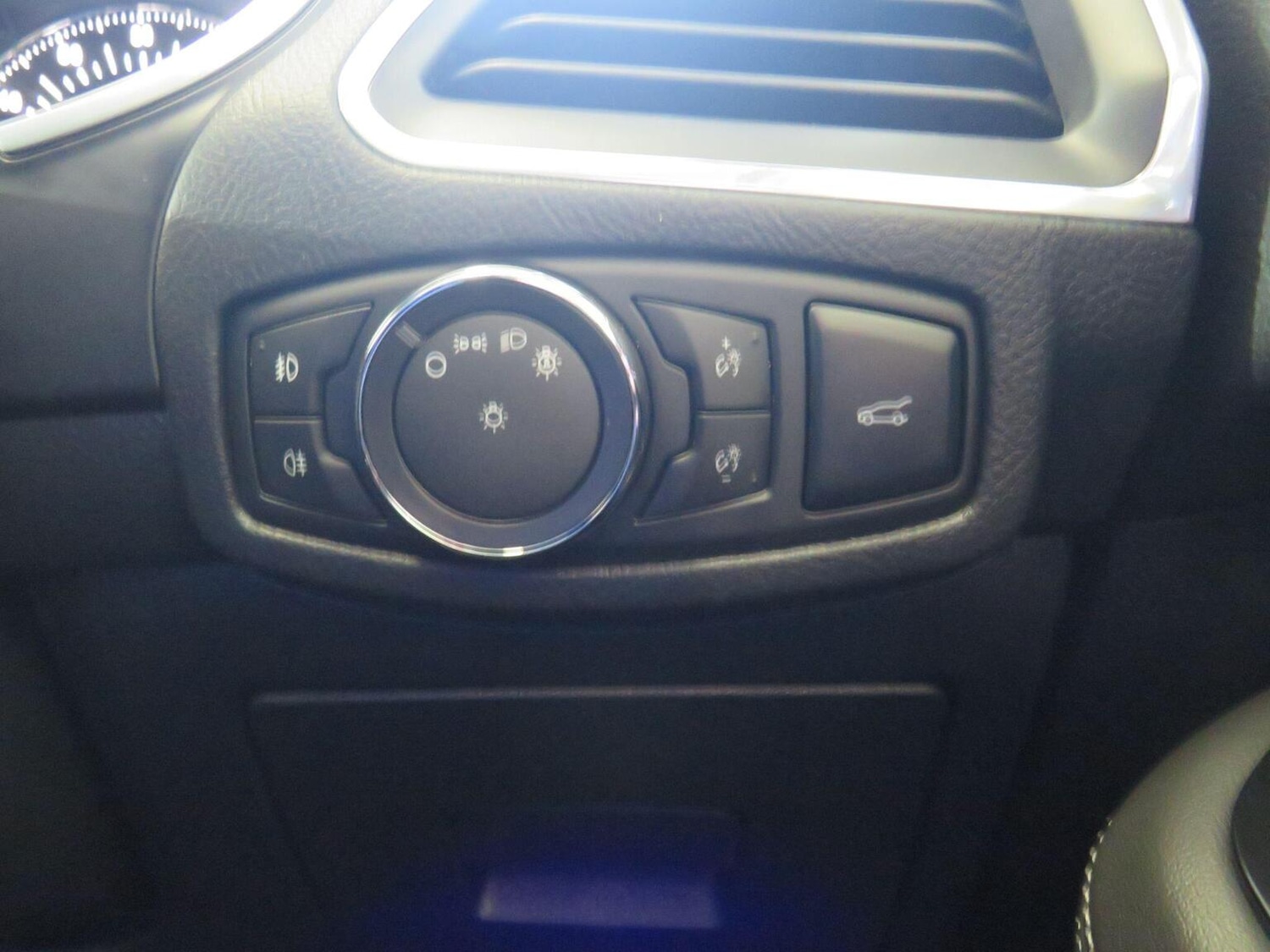 Used Ford S-Max 2017 for sale - 77977150: Photo 34