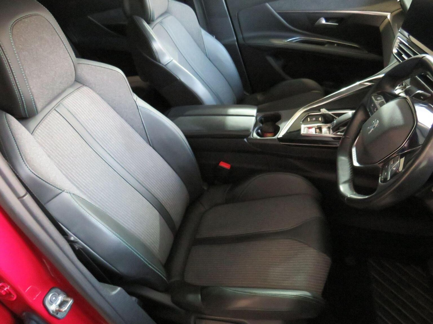 Used Peugeot 5008 2021 for sale - 77011792: Photo 18