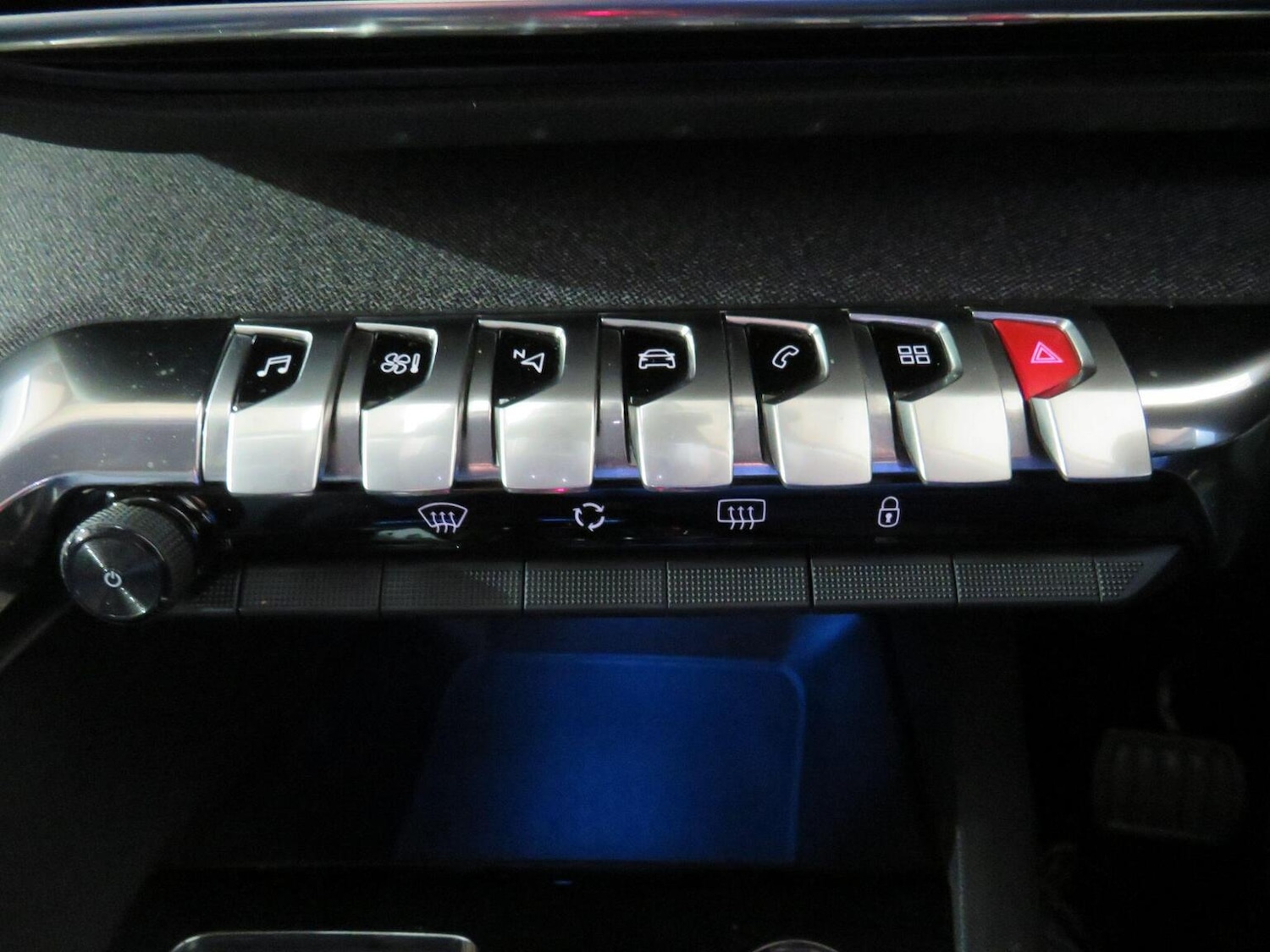 Used Peugeot 5008 2021 for sale - 77011792: Photo 21