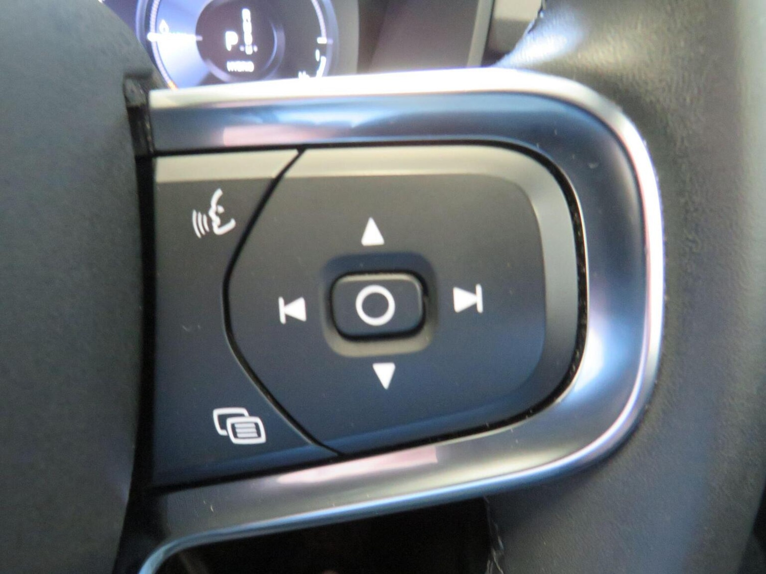 Used Volvo XC40 2022 for sale - 78168708: Photo 26