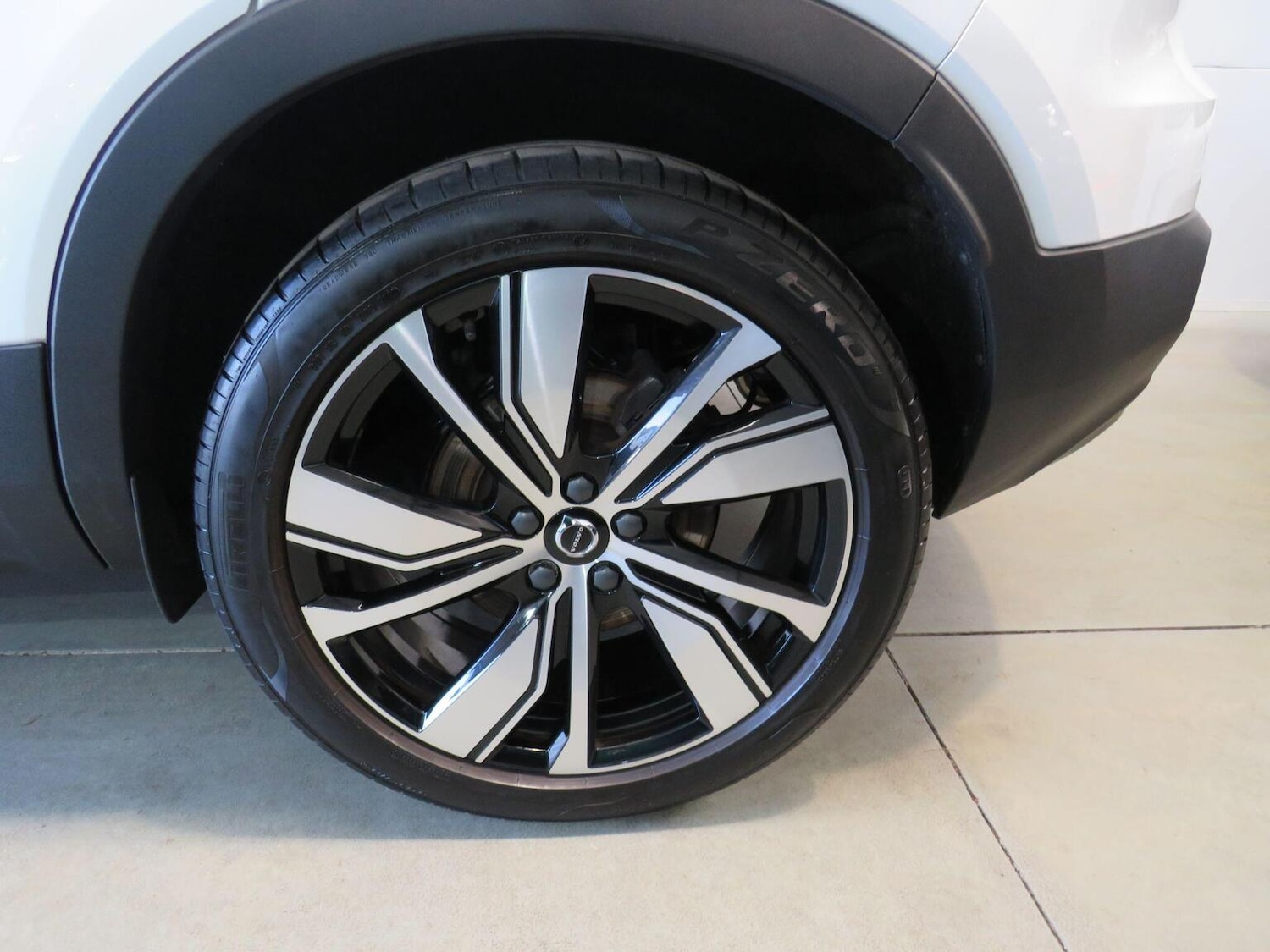 Used Volvo XC40 2022 for sale - 78168708: Photo 8