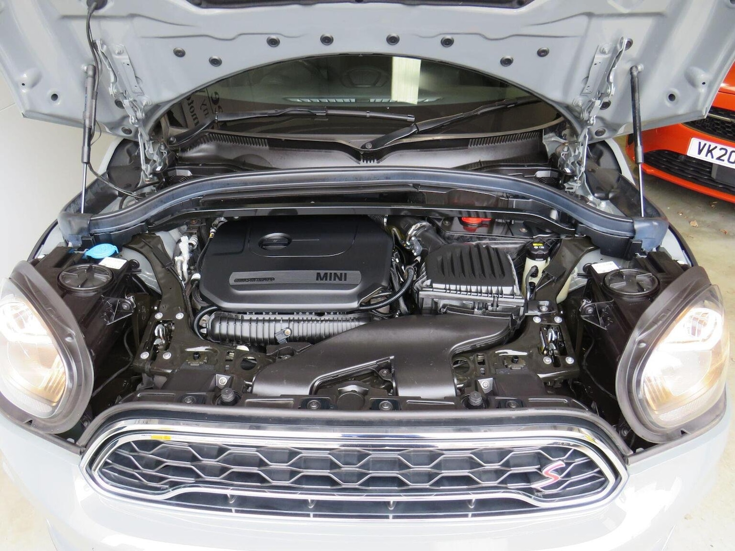 Vehicle 33