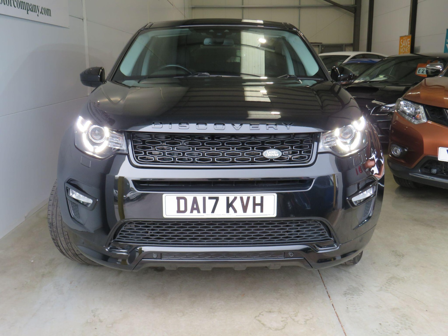 Used Land Rover Discovery Sport 2017 for sale - 76656259: Photo 2