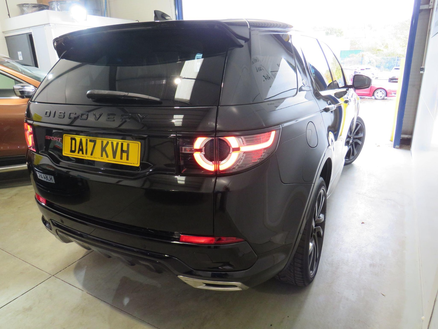 Used Land Rover Discovery Sport 2017 for sale - 76656259: Photo 6
