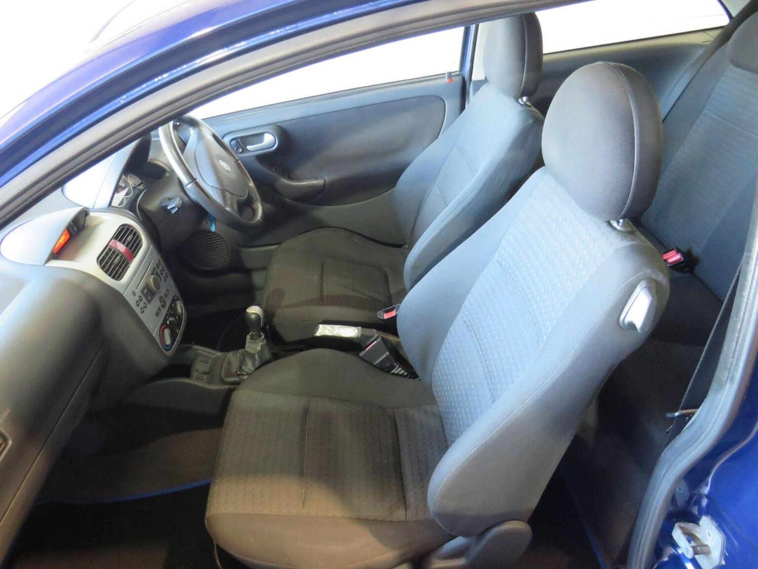 Used Vauxhall Corsa 2004 for sale - 76605801: Photo 12