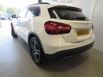 Used Mercedes-Benz GLA 2018 for sale - 79023818: Photo