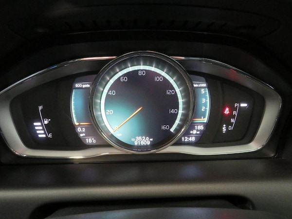 Used Volvo XC60 2017 for sale - 76334739: Photo 23