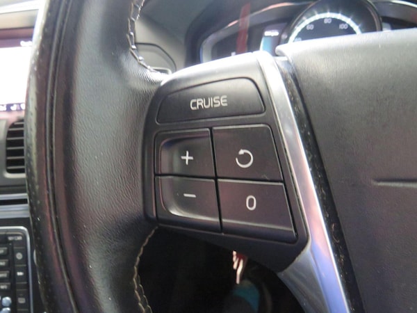 Used Volvo XC60 2017 for sale - 76334739: Photo 24