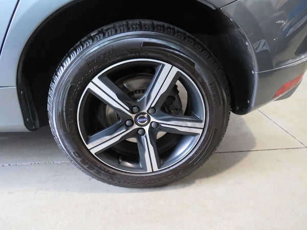 Used Volvo XC60 2017 for sale - 76334739: Photo 8