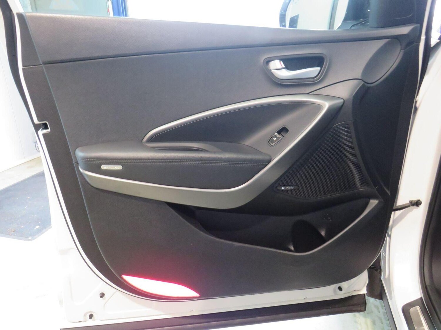 Used Hyundai Santa Fe 2016 for sale - 77851394: Photo 16