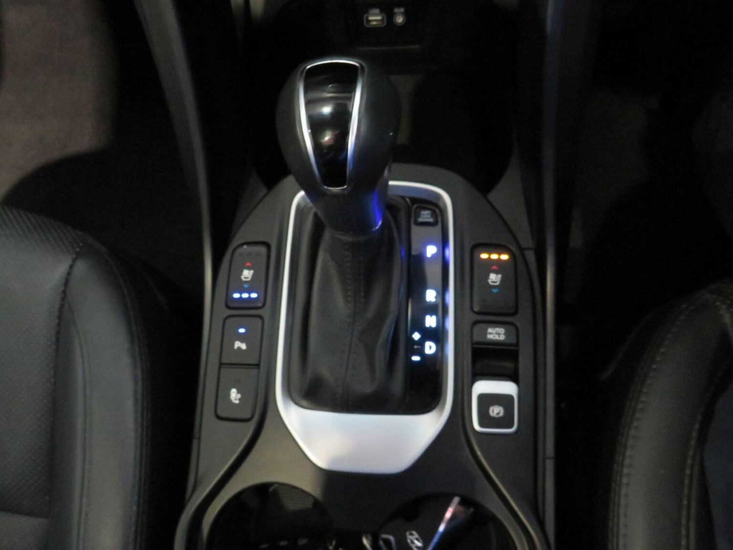 Used Hyundai Santa Fe 2016 for sale - 77851394: Photo 28