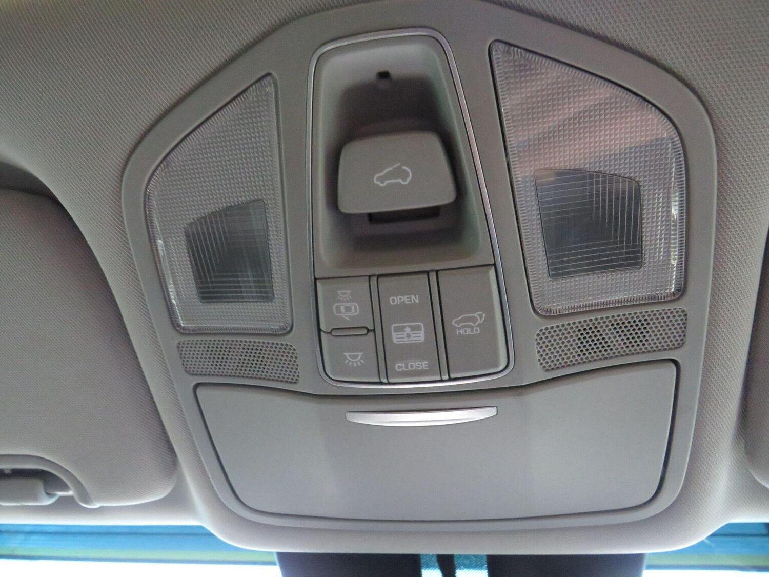 Used Hyundai Santa Fe 2016 for sale - 77851394: Photo 29