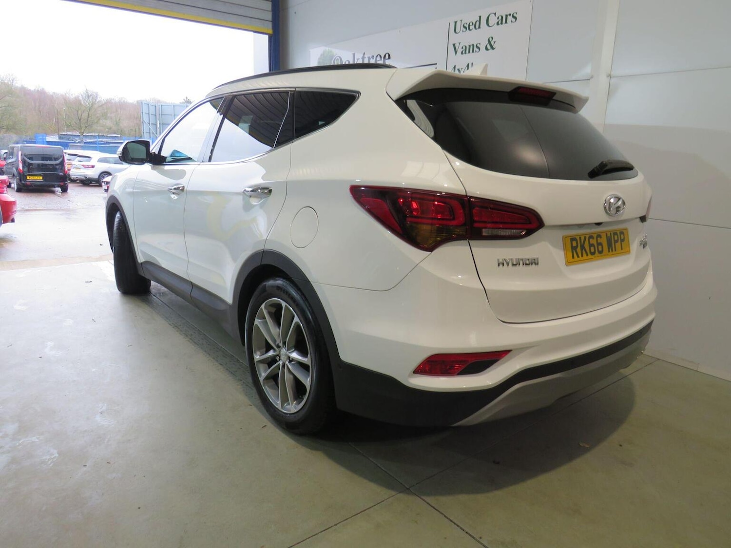 Used Hyundai Santa Fe 2016 for sale - 77851394: Photo 4
